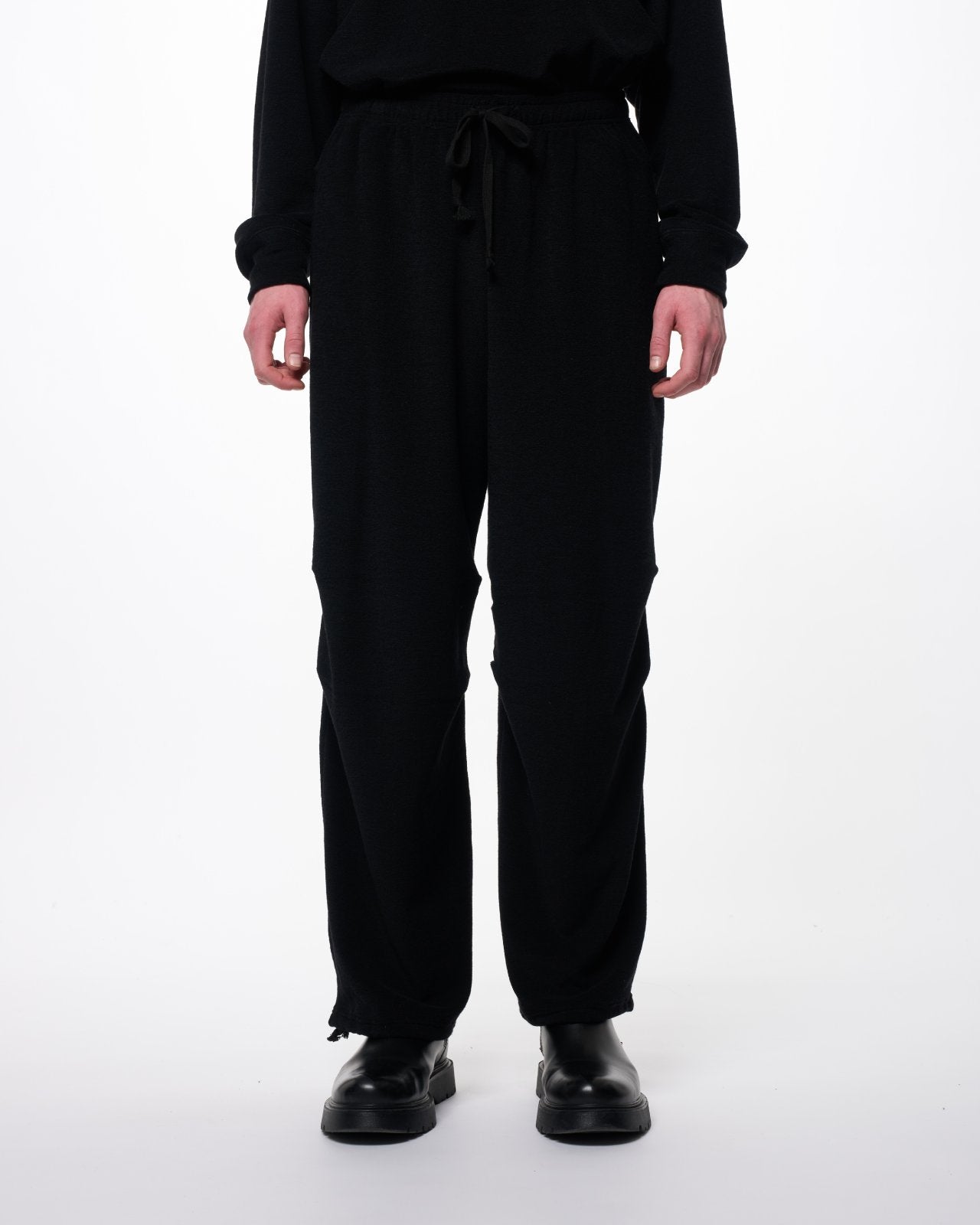 Super 140s Washable Wool Pile Knit / Tucked Knee Training Pants, Black